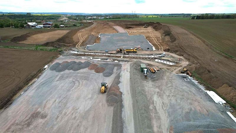 Snímky z výstavby dálnice D35 Džbánov - Litomyšl, duben 2025