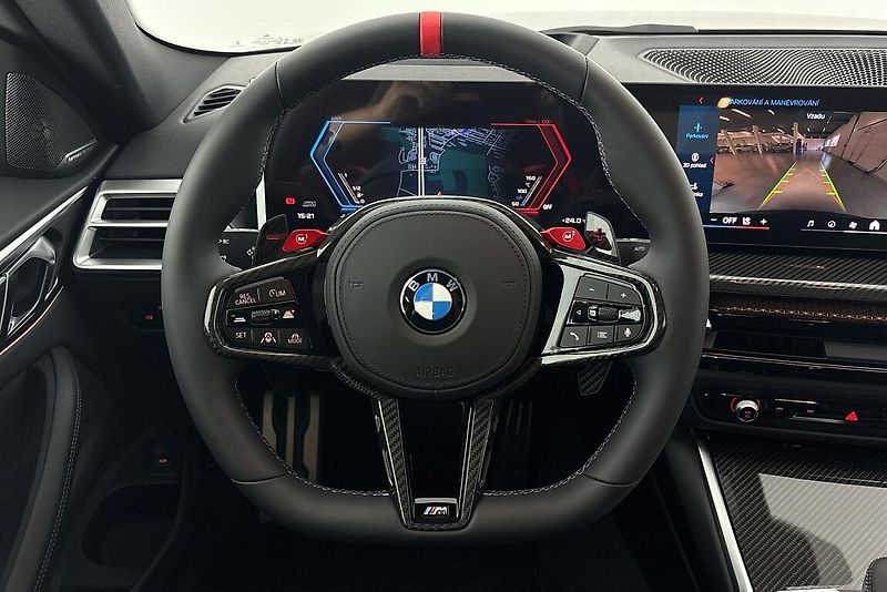BMW M4 Competition - fotka 20 z 25