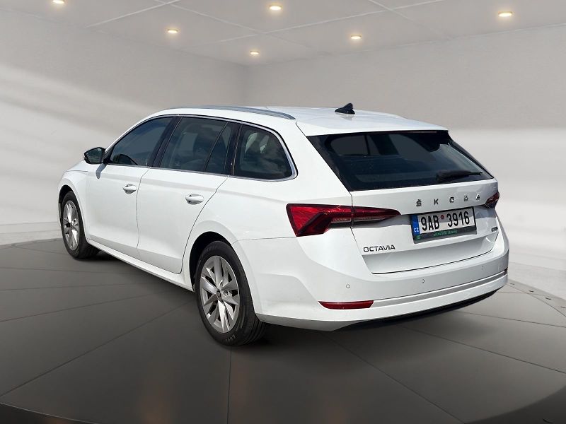 Škoda Octavia (2022) STYLE 1.5e-TEC 110kW DSG CZ - fotka 4 z 11