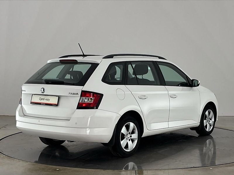 Škoda Fabia Style - fotka 2 z 29