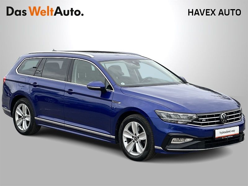 Volkswagen Passat Variant (2023) 2.0 TDI 4Motion DSG R-Line - fotka 33 z 35