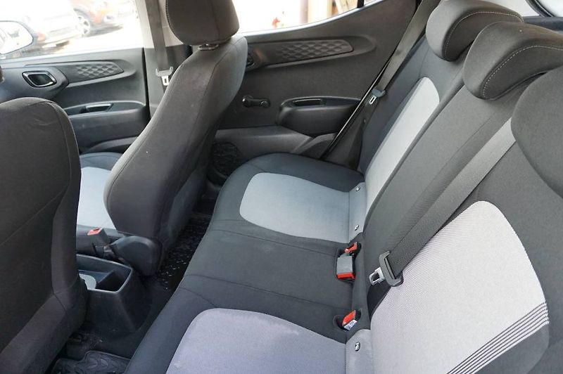 Hyundai i10 (2022) 1,0 1 MAJ .V ČR. - fotka 9 z 26