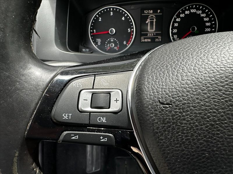 Volkswagen Caravelle 2.0TDI 110kW DSG - fotka 23 z 38