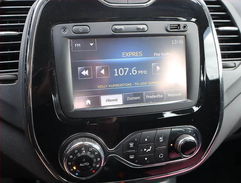 Renault Captur (2015) 0.9 TCe, Serv.kniha, Navi - fotka 12 z 15