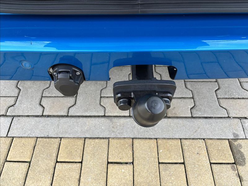 Ford Tourneo Custom 2,0 EcoBlue 125kW Titanium X - fotka 15 z 59