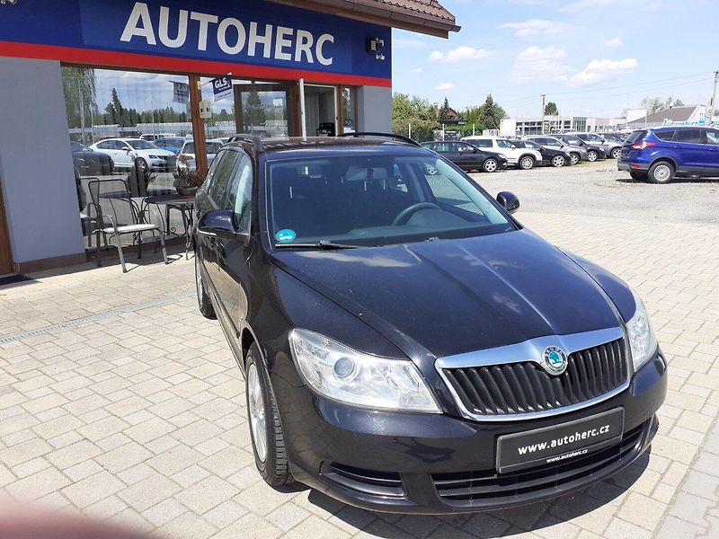Škoda Octavia (2010) KOMBI 1.4 TSI - fotka 2 z 27
