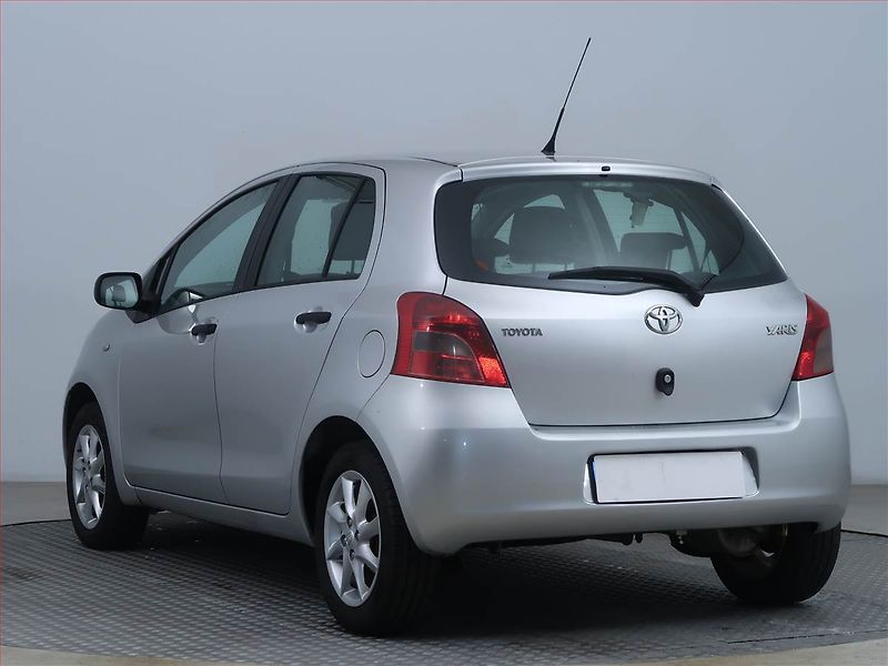 Toyota Yaris (2007) 1.0 VVT-i, Eko.zaplacen - fotka 5 z 13