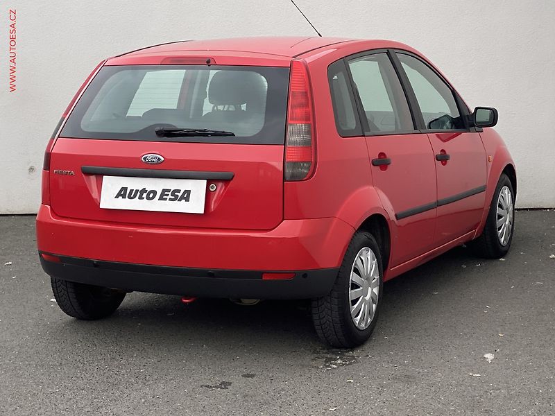 Ford Fiesta (2004) 1.3i, ČR, AC - fotka 4 z 15
