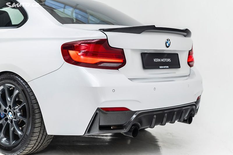 BMW Řada 2 M235i xDrive*Remus - fotka 25 z 40