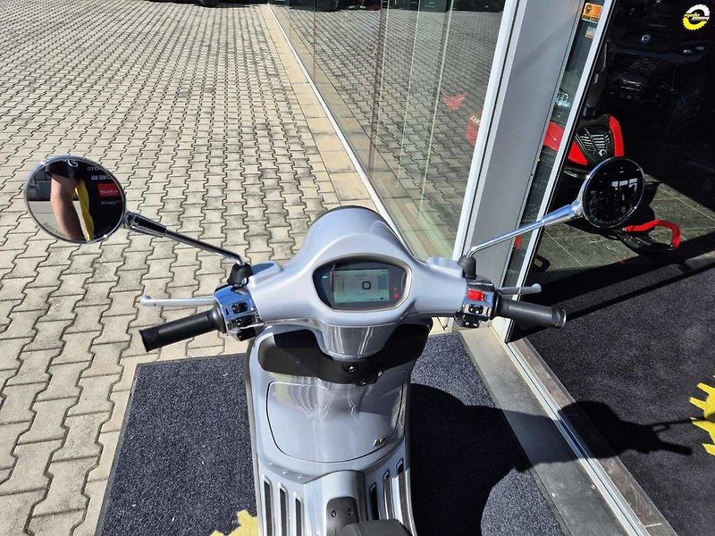 Vespa Elettrica (2026) Primavera Elettric TECH 70 - fotka 22 z 23