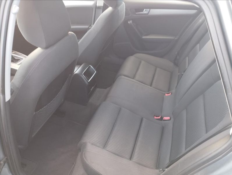 Audi A4 1,8 TSi 118KW - fotka 10 z 18