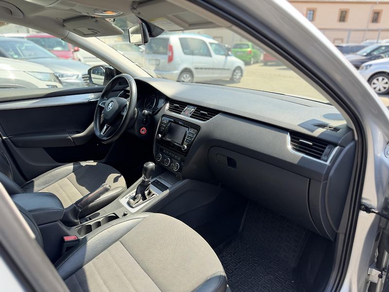 Škoda Octavia 2.0 TDI, 110kw, DSG - fotka 8 z 13