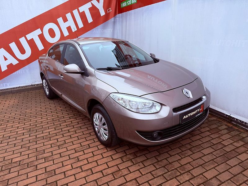 Renault Fluence 1.6 16V, ČR - fotka 3 z 20