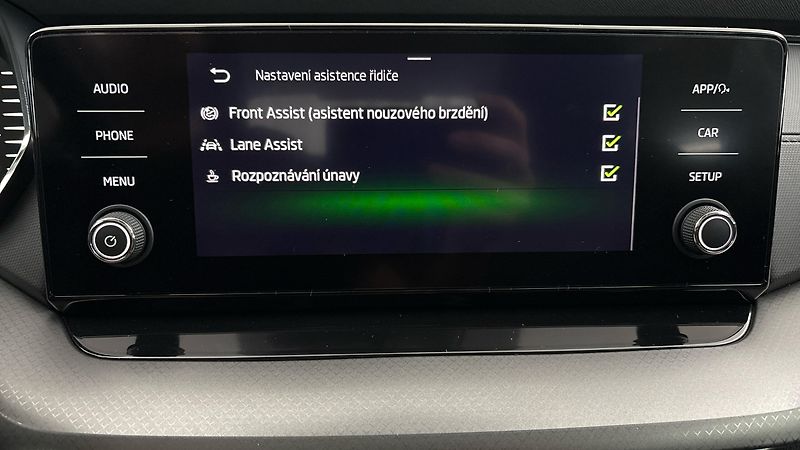 Škoda Octavia 1.5 TSI Ambition - fotka 23 z 25