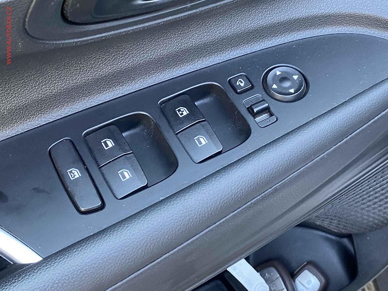 Hyundai Bayon (2024) 1.0 T-GDi, 2.maj,ČR, Smart - fotka 11 z 19
