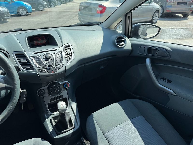 Ford Fiesta (2011) 1.25i 44kW - fotka 15 z 31