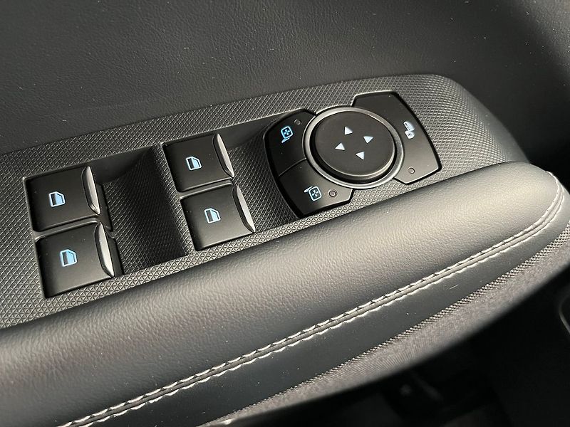 Ford Mustang Mach-E SoH 94,5 %, po servisní prohlí - fotka 22 z 68
