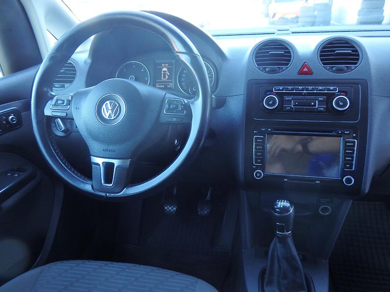 Volkswagen Caddy MAXI 1.6 TDI 7 MÍST, ZÁVĚS - fotka 14 z 21