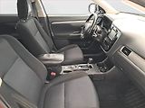Mitsubishi Outlander (2016) 2.2 DI-D, 4X4, Automat - náhled 9