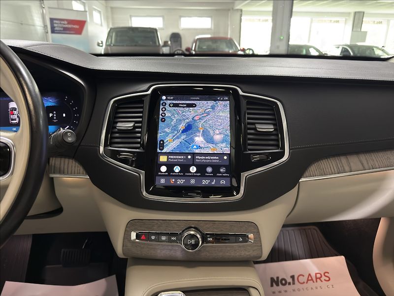 Volvo XC90 2,0   B5 POLESTAR HARMAN 360 - fotka 25 z 40