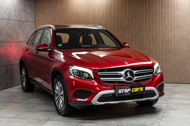 Mercedes-Benz GLC 250d 4MATIC*ACC*TAŽNÉ*DPH - fotka 4 z 44
