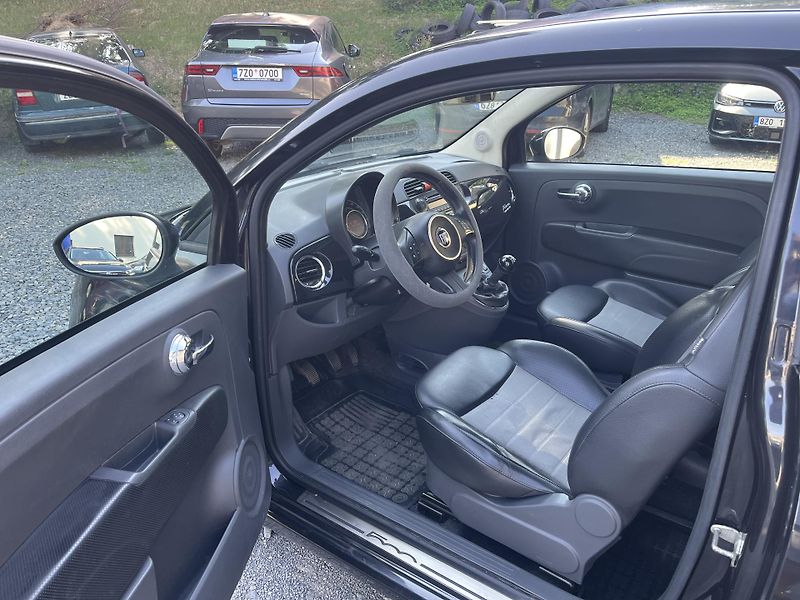 Fiat 500 (2011) 1,3 JTd 70 Kw - fotka 9 z 14