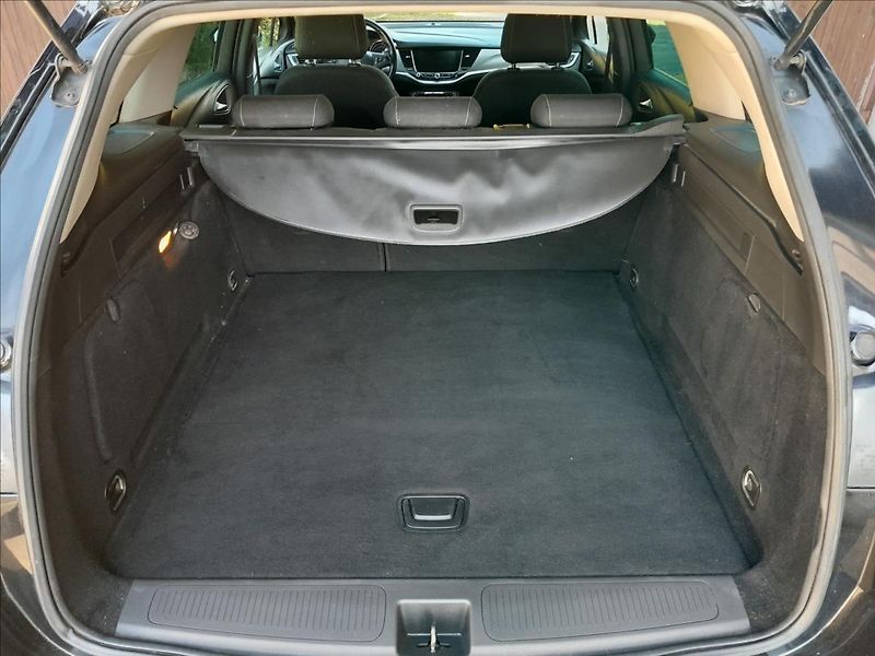Opel Astra 1,6 CDTi 81kW - fotka 26 z 49