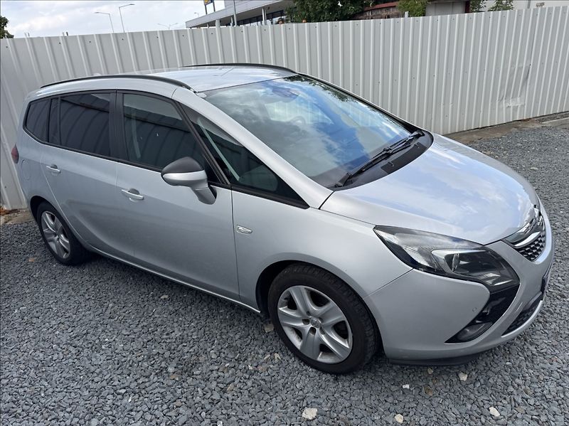 Opel Zafira 1,6 CDTi 100kW TOURER tažné - fotka 7 z 50