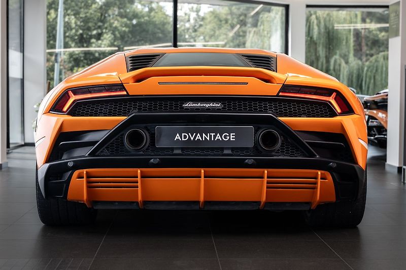 Lamborghini Huracán EVO coupé /LIFT/Sensonum/PPF - fotka 3 z 23