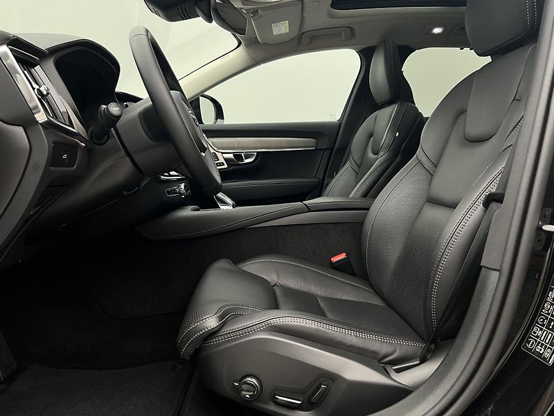 Volvo V90 CC B5 AWD ULTIMATE BRIGHT AUT - fotka 3 z 48