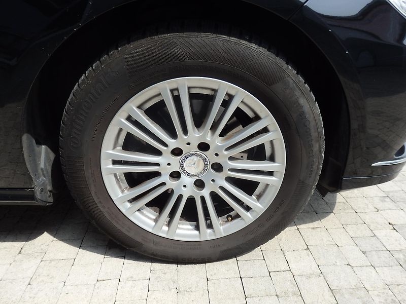 Mercedes-Benz Třídy E 220 CDI 8x AIRBAG, KLIMA - fotka 14 z 16