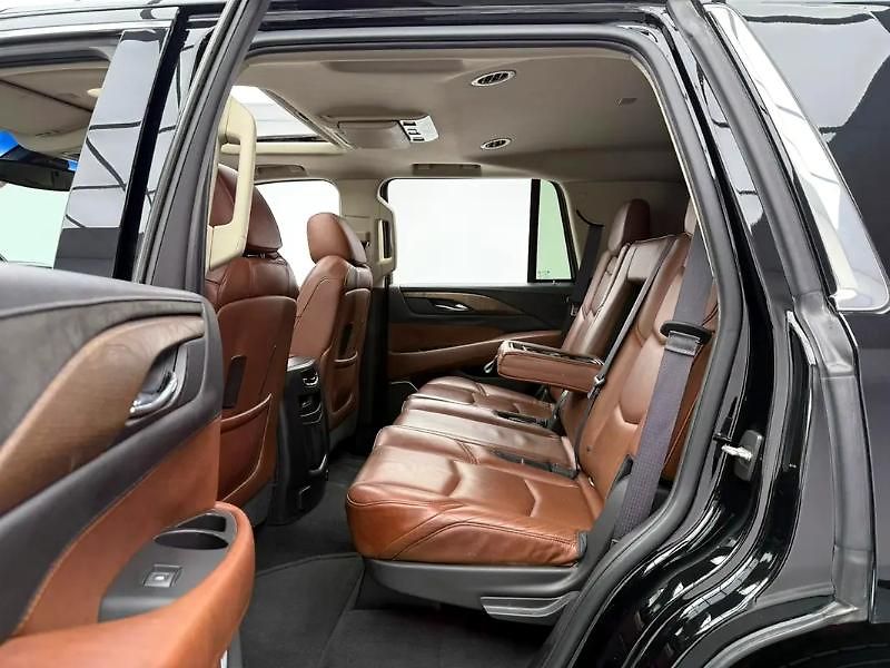 Cadillac Escalade (2016) TOP SUV - fotka 11 z 19