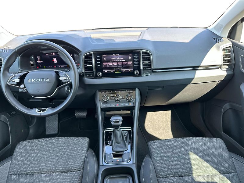 Škoda Karoq 1,5 TSI / 110 kW Top Selection - fotka 10 z 24