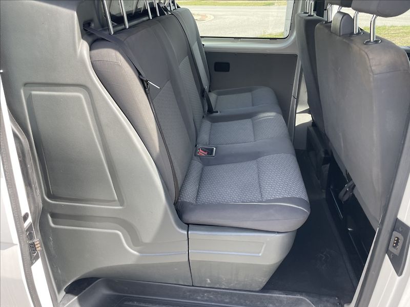 Volkswagen Transporter 2,0 TDi 75kw 6míst Tažné Klima - fotka 10 z 40