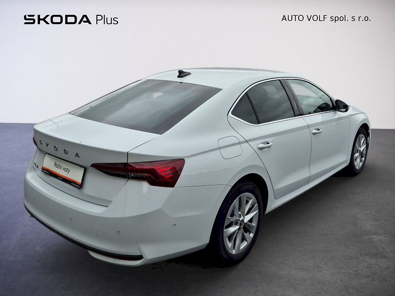 Škoda Octavia (2025) Top Selection 1.5TSi 110kW 6°m - fotka 2 z 30