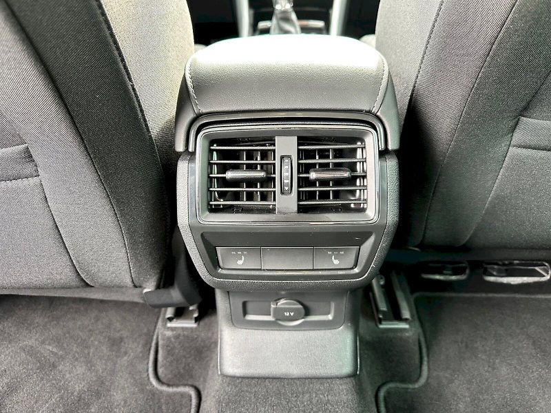 Škoda Karoq (2025) 2,0 TDI / 85 KW / Top Selectio - fotka 24 z 30