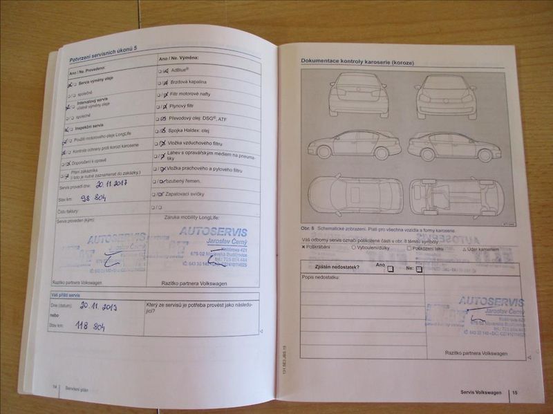 Volkswagen Jetta 1,6 TDI,klima,servis,1.maj,CZ, - fotka 24 z 27