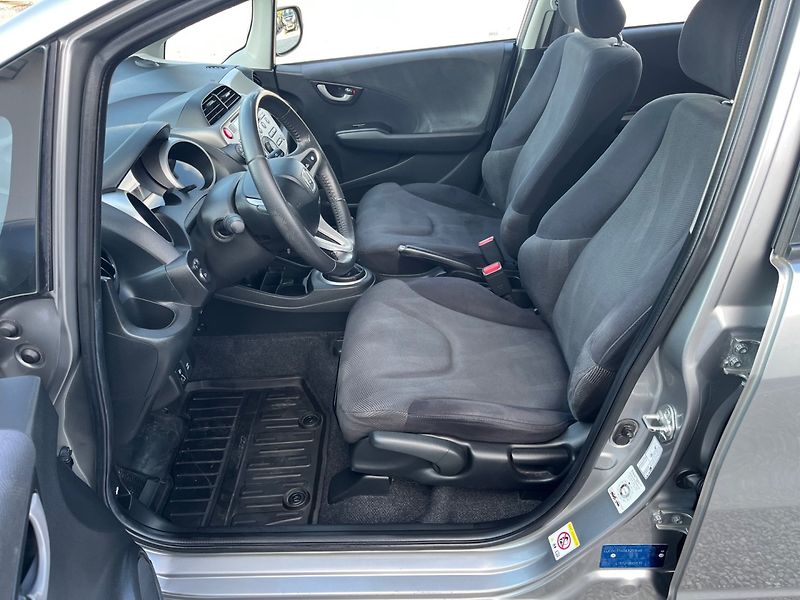 Honda Jazz (2010) 1.4 i Velmi pěkná - fotka 7 z 16