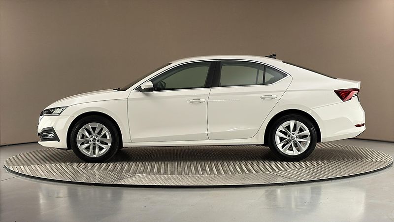 Škoda Octavia 2.0 TDI Style - fotka 4 z 25