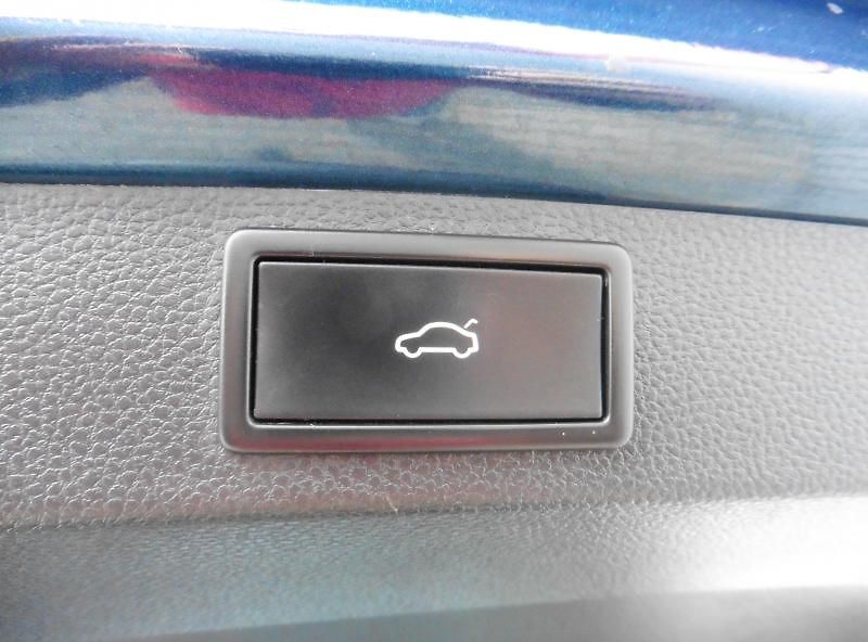 Škoda Karoq 1,0 TSi Style, Navi, Kamera, V - fotka 9 z 19