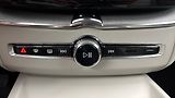 Volvo XC60 2.0 B4 AUT AWD Plus Dark - náhled 13