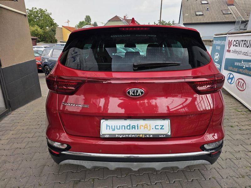Kia Sportage (2020) 1.6-1.MAJITEL-NÍZKÉ KM-ZÁRUKA - fotka 7 z 14