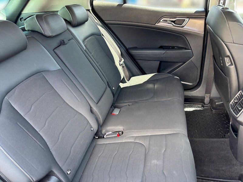 Kia Sportage (2024) TOP 1.6 T-GDi 7DCT - fotka 24 z 30