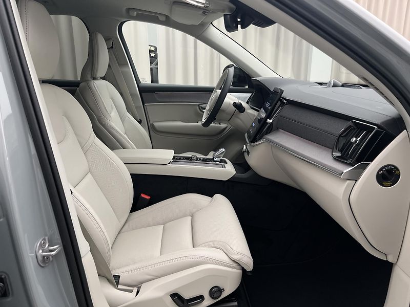 Volvo XC90 (2026) T8 AWD RECHARGE PLUS AUT - fotka 3 z 20