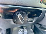 Volkswagen Jetta (2011) 1.2TSi 77kW *ALU*PDC*Klima* - náhled 16