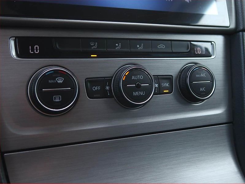Volkswagen Golf (2016) 1.6 TDI, Tempomat - fotka 15 z 18