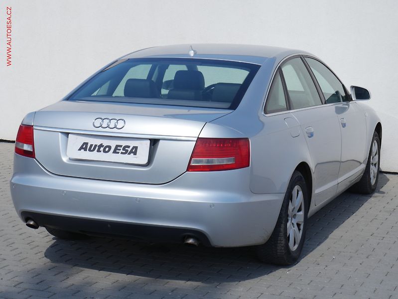 Audi A6 (2005) 3.0TDi Quattro, AT, xenon - fotka 4 z 17