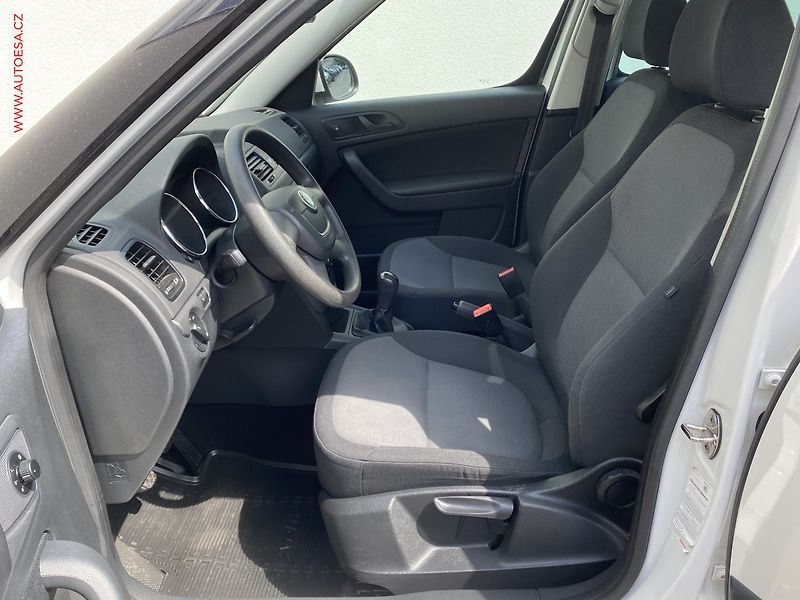 Škoda Yeti (2010) 1.4 TSi, Active, +kola - fotka 9 z 16