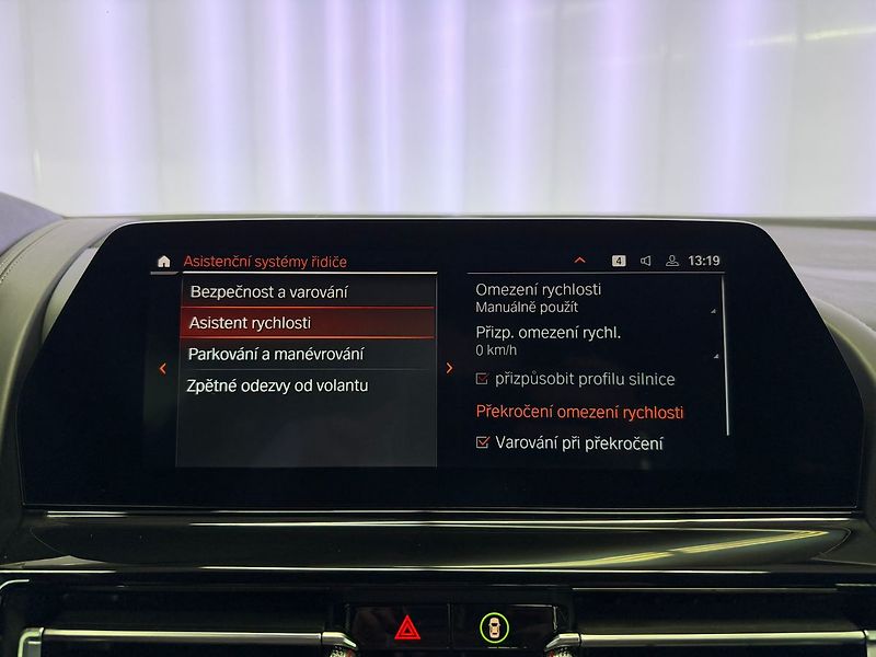 BMW M8 M850 xDrive M-SPORT, H&K, HUD, - fotka 23 z 36