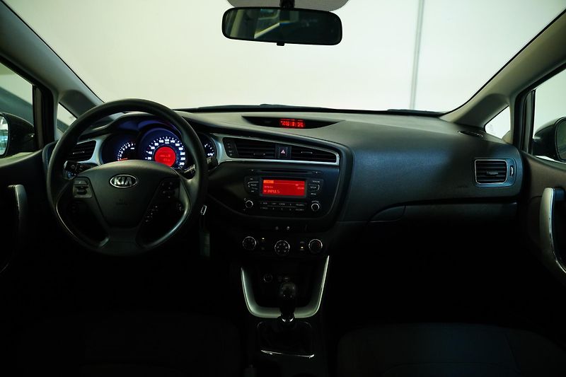 Kia Ceed - fotka 5 z 23